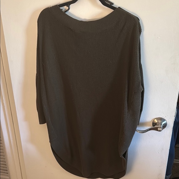 Dark Olive Ribbed Sweater - Picture 3 of 3